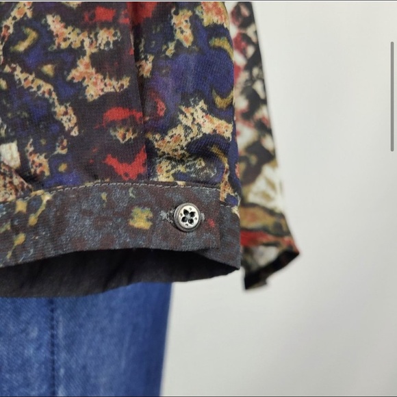 Sandwich Fashion Front Button Sheer Pattern Blouse - Picture 5 of 10